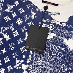 Lv Sweatshirt LOOK DESCRIPTION!!