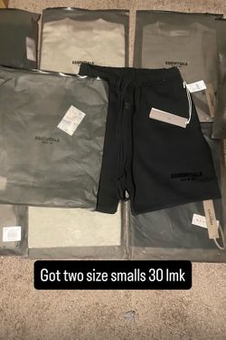 Size smalls essential shorts