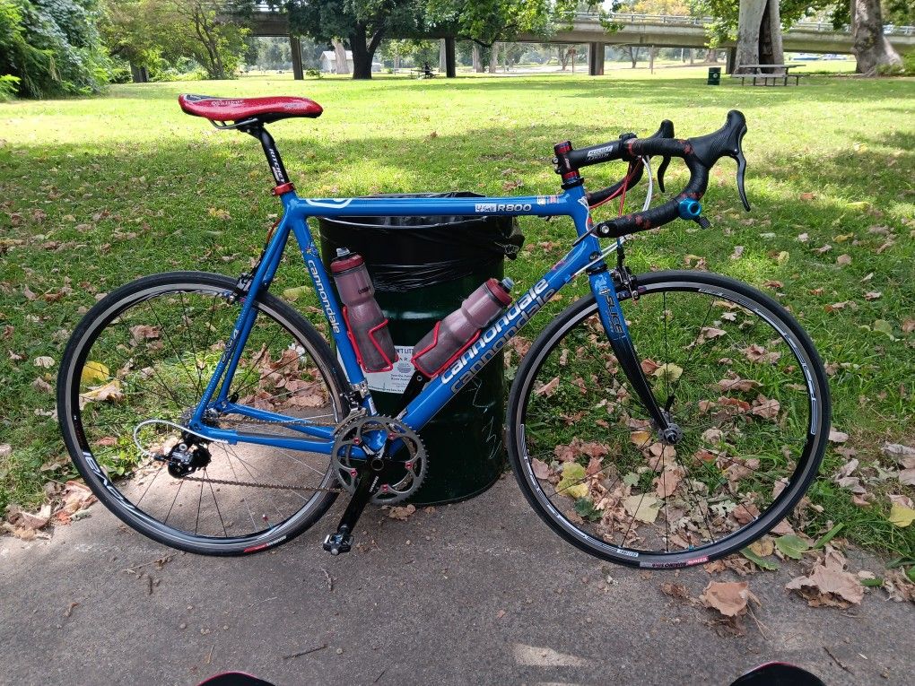 60cm Cannondale R800 Caad4 2 By 10 Bar-end Shifters SRAM Rival Drivetrain