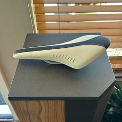 Fizik Arione Road Bike Saddle