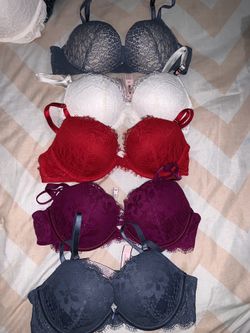 VICTORIA SECRET BRAS