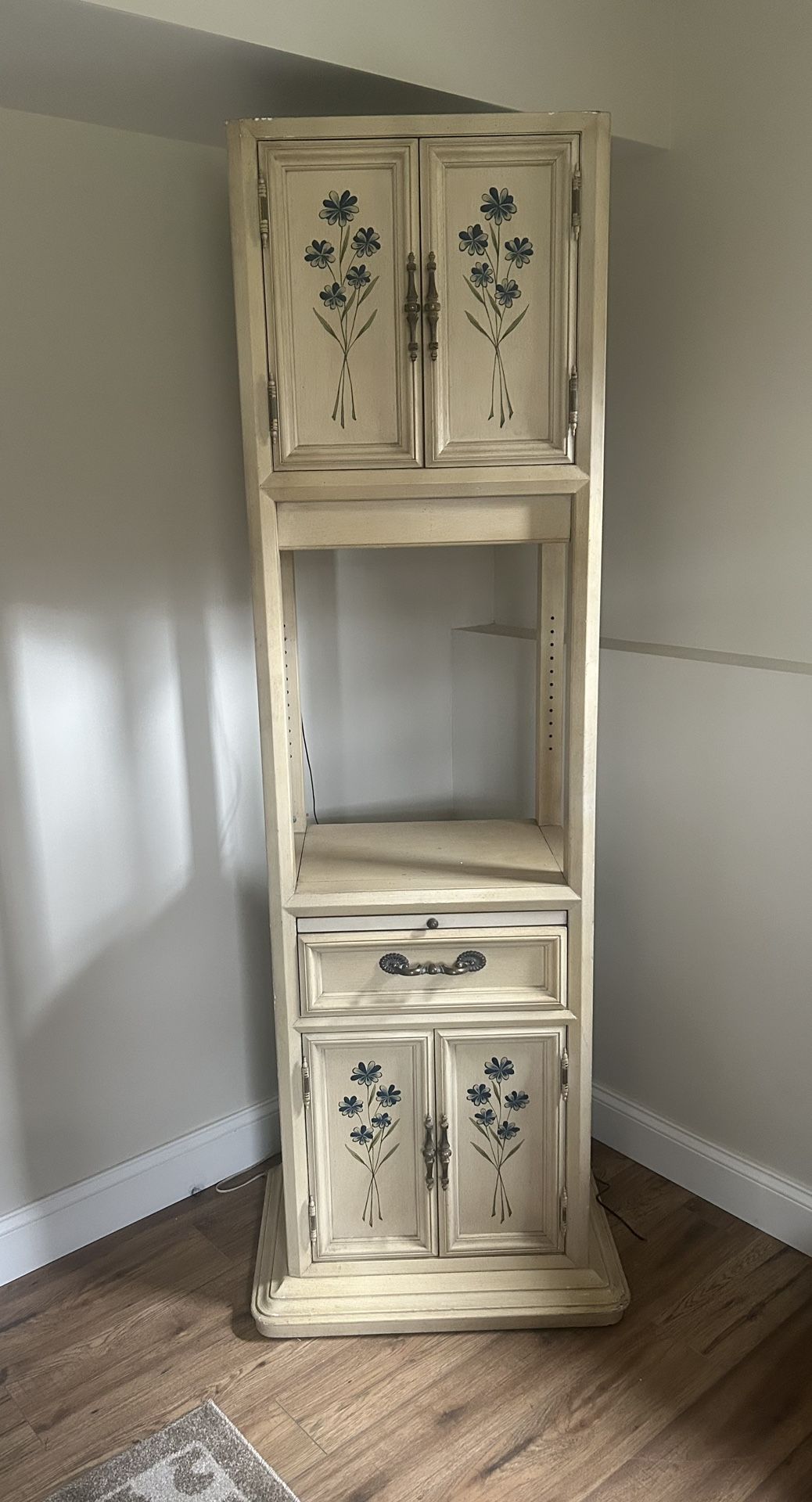 Matching Cabinets