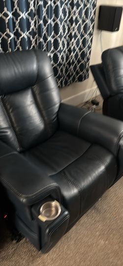 Moto motion brand with power lift recliner Moto motion brand with power lift recliner