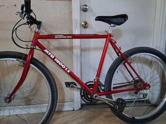 MOUNTAIN BIKE MTB 1800 LX BICYCLE IN VERY GOOD WORKING CONDITION