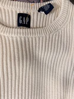 Gap off white sweater