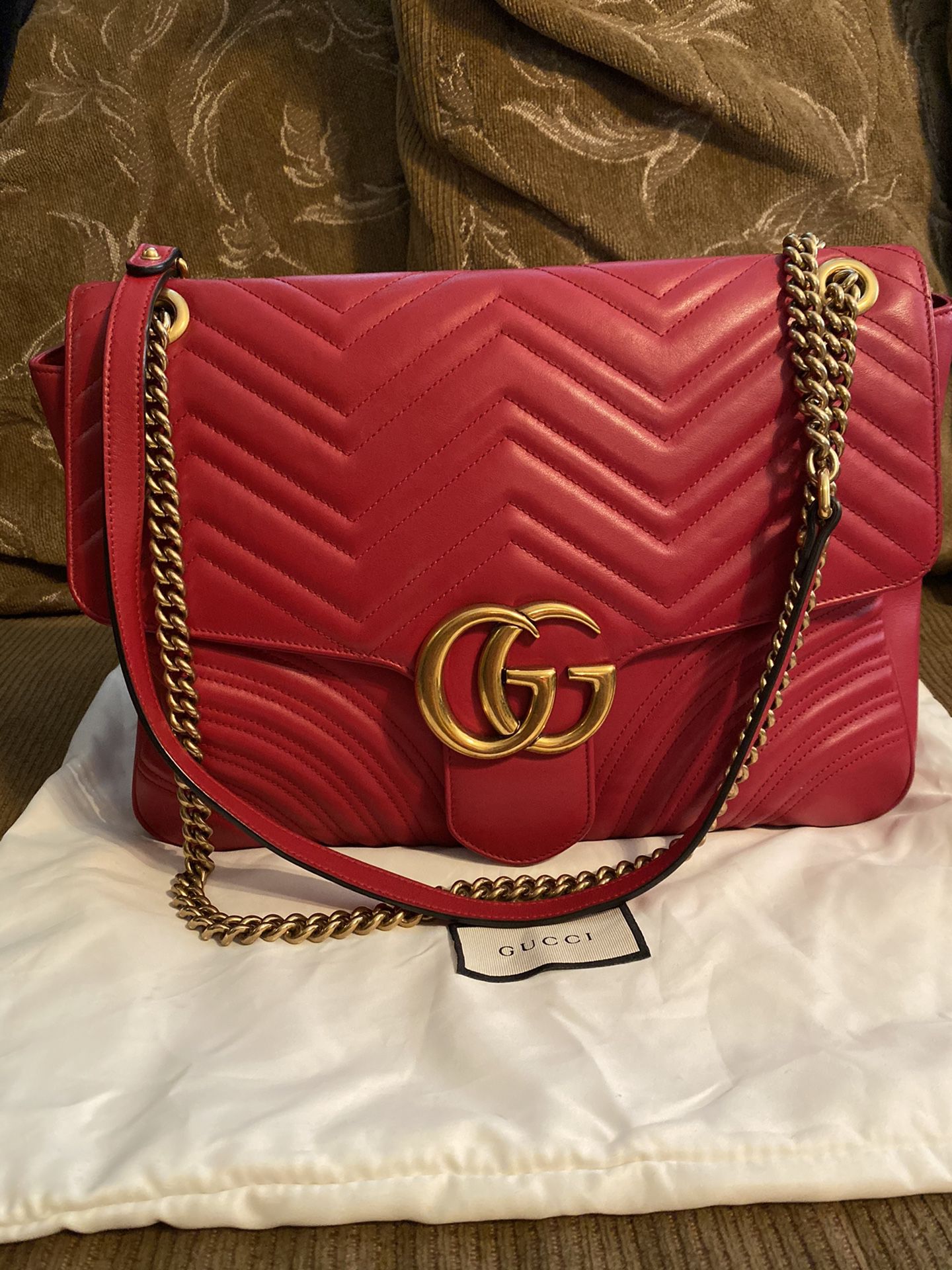 Gucci GG Marmont Large Shoulder Bag