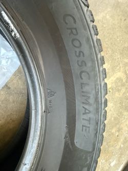 255/60/18 Michelins Cross Climate