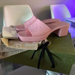 Gucci Slides 100% Authentic! Pink!