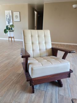 Pending : Living room set (sofa, chair, end tables, coffee table)