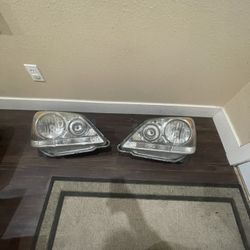 Honda Odyssey Head Lights
