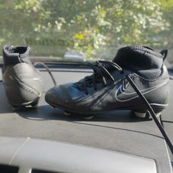 Nike Phantom Luna Soccer Cleats