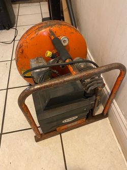 Portable air compressor & nailer