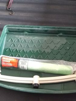 18-in Paint Roller And Tray
