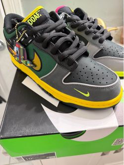 Nike dunks size 10.5