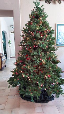 Gorgeous 7.5 Ft.  Artificial Christmas Tree With Attached Storage Bag on Wheels