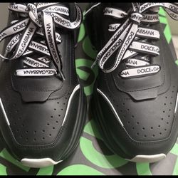 Dolce & Gabbana Size 43 (10)