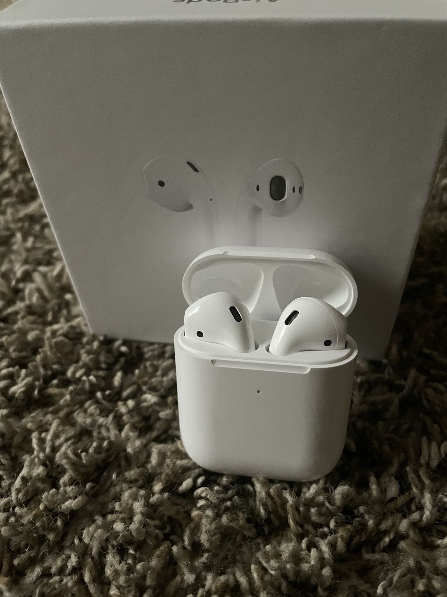 AirPods