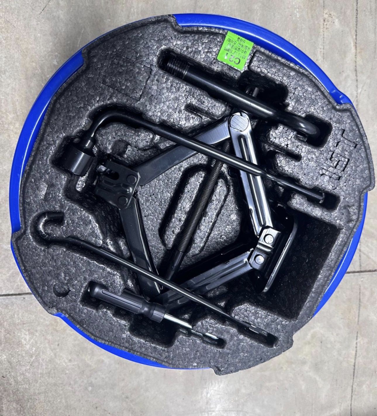 2017-2023 HYUNDAI ELANTRA SPARE TIRE EMERGENCY JACK TOOL KIT STOARAGE FOAM OEM