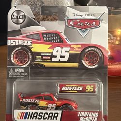 Disney Pixar Cars by Mattel - nascar Lightning Mcqueen New Edition