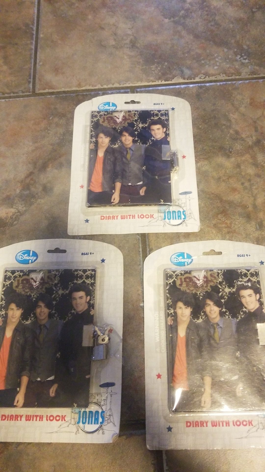 3 new Jonas brothers diary with lock Disney