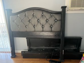 Black Tufted Upholstered Bedframe