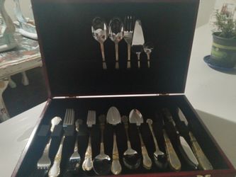 80 Piece Stainless Steel Gold Trim Flatware 