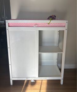 Baby changing table