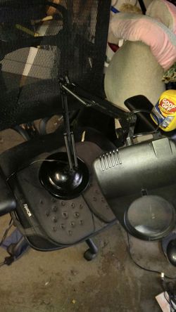Desk lamp with magnifier