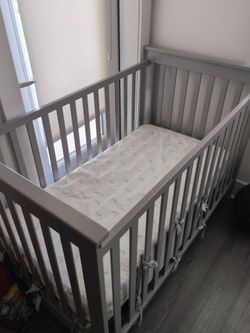 Baby crib