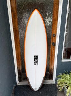 Chemistry Surfboard 5’9 x 31.6L