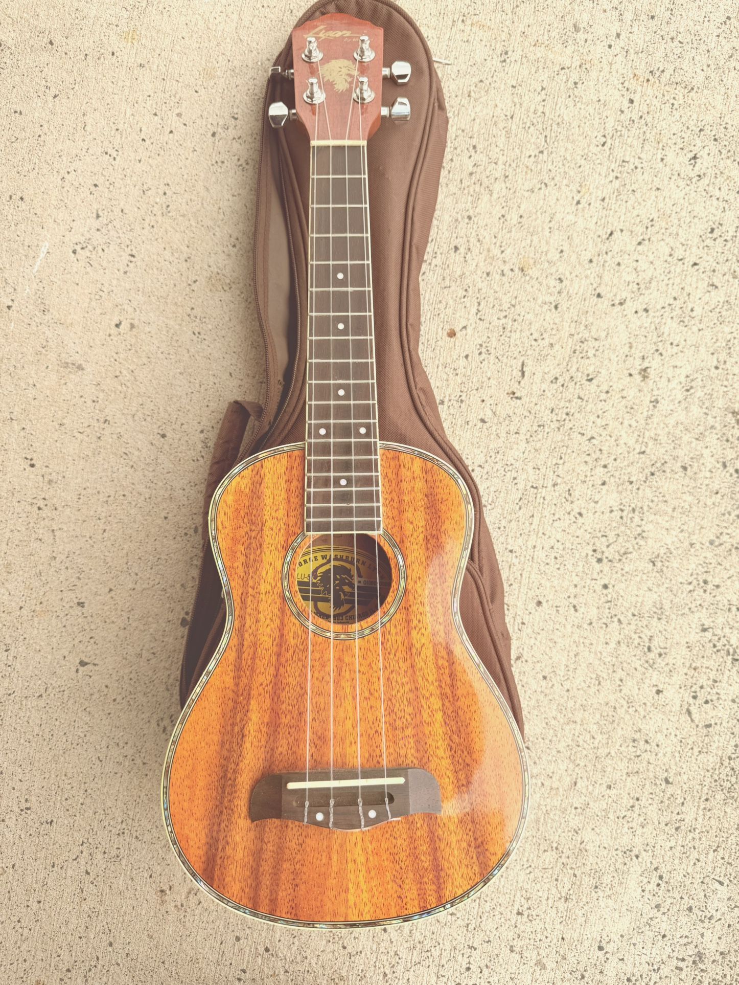 Ukulele, Concert, Slightly Used, … Koa Wood 