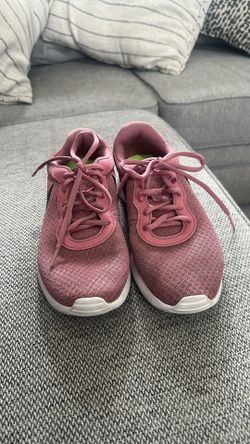 Nike Shoes- Woman