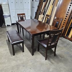 Dinning Table And Chairs