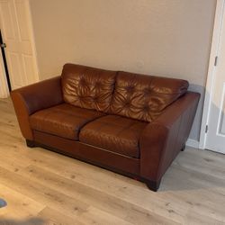 Use Sofa De Piel,