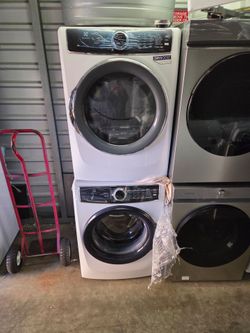 Electrolux Front Load Washer And Gas Dryer