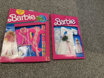 2 Barbie Ski Fun & Barbie Romantic Wedding Dress
