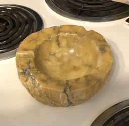 FIRM PRICE MID CENTURY HAND CARVED MARBLE ASHTRAY FROM ITALY