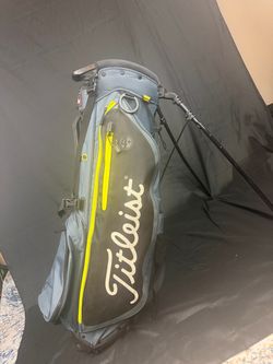 Titleist Lightweight Golf Stand Bag 4-Way Divider Black/Blue/Yellow