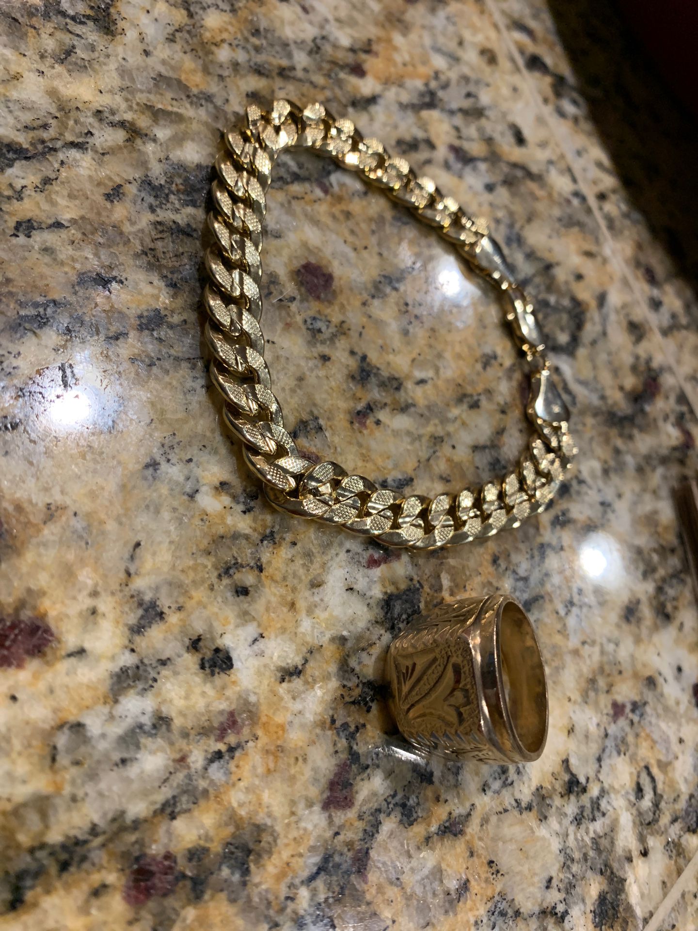 18K gold bracelet and ring