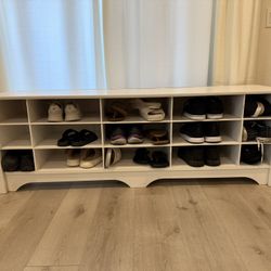 Shoe storage 