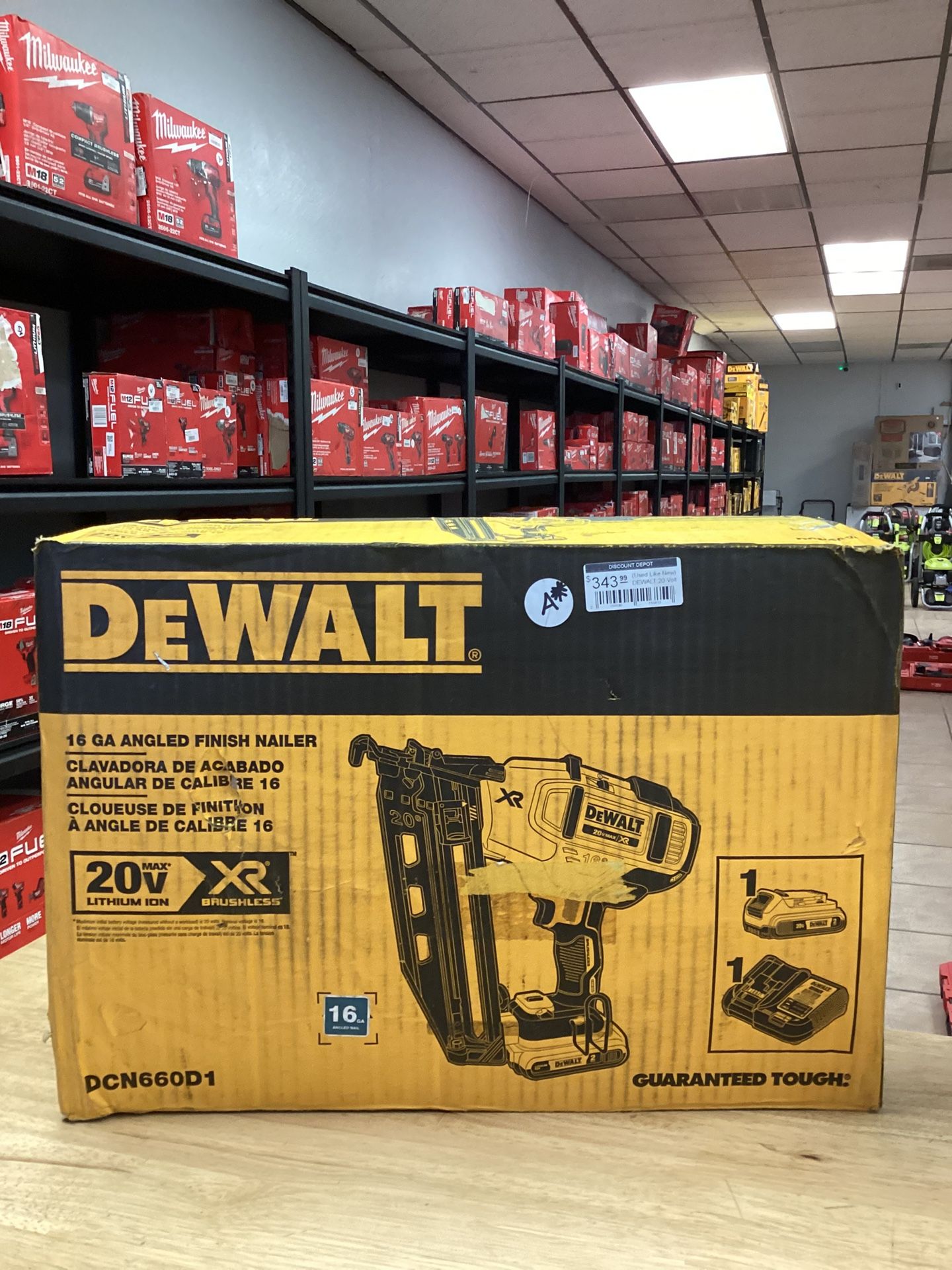 20V MAX XR 16Gauge Electric Cordless Angled Finishing Nailer Kit for