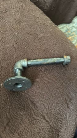 1/2” steel pipe toilet paper holder