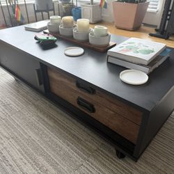 Korovia Wheeled Coffee Table 