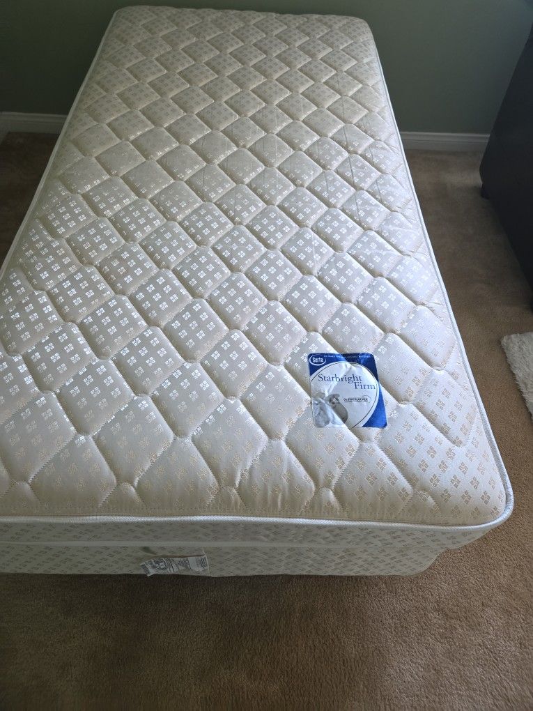 Twin Mattress, Box spring, Frame