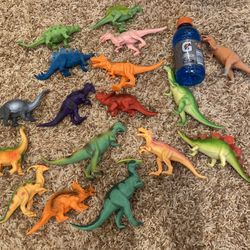 17 Dinosaurs lot