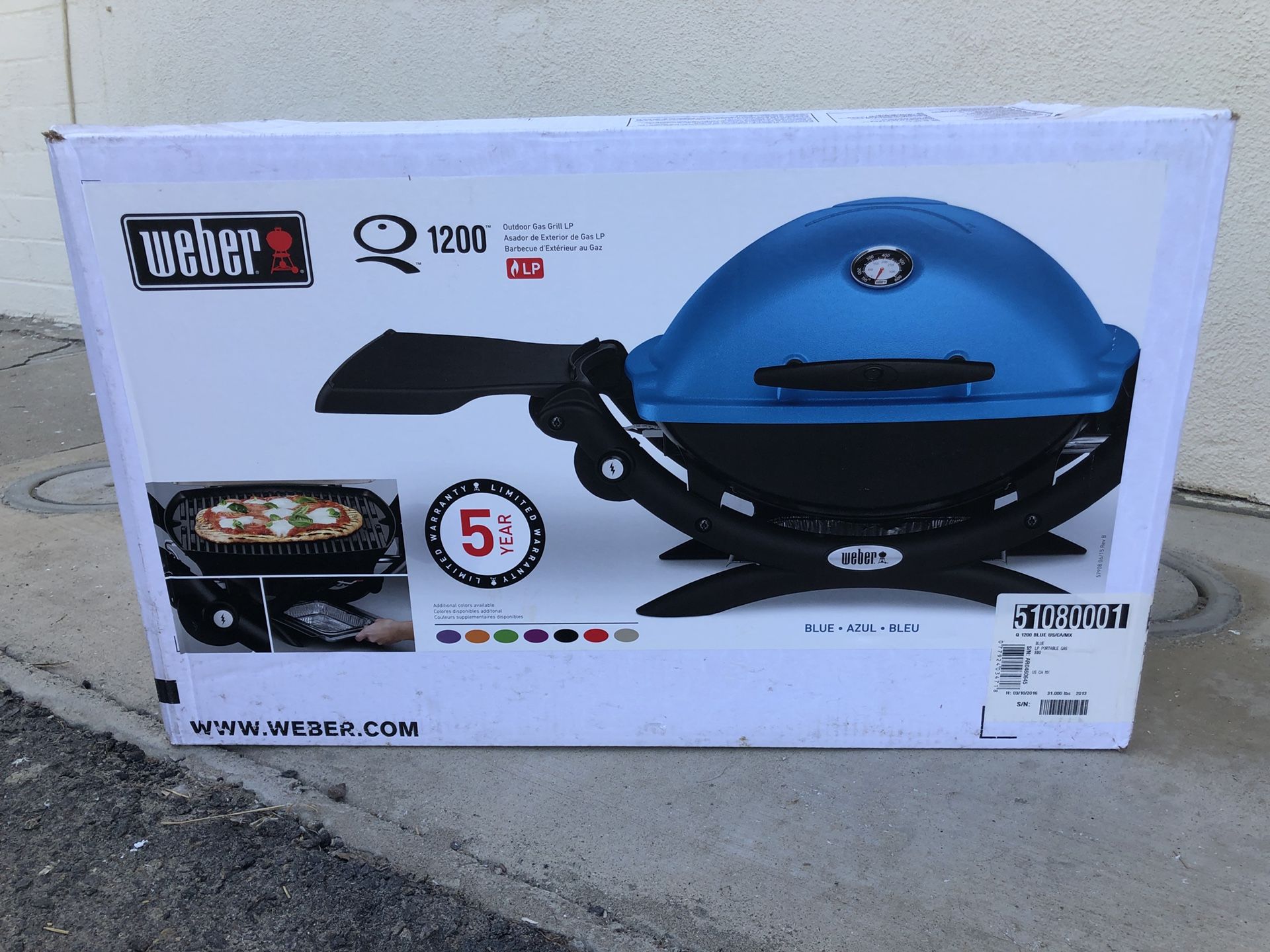 Weber Q 1200 BBQ Grill. NEW