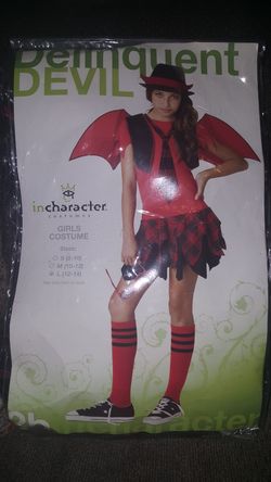 Girl's devil costume