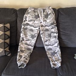Girl Cargo Pants Size Small $10