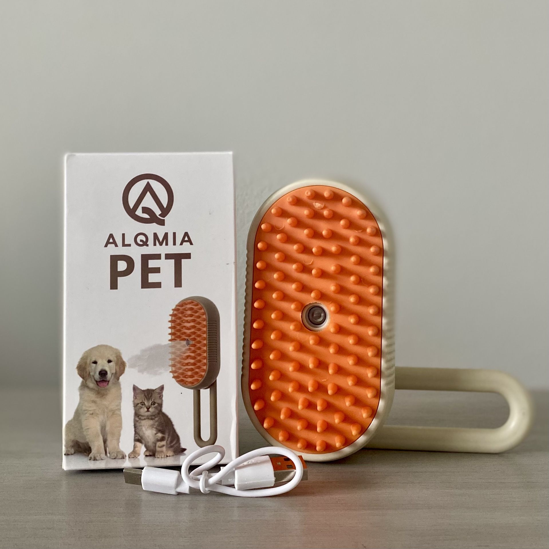 Pet Massage Brush With Spray and Handle ALQMIA