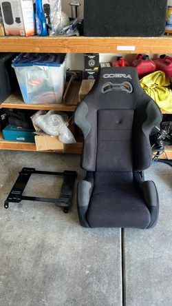 Cobra racing seat/DC2 driver door